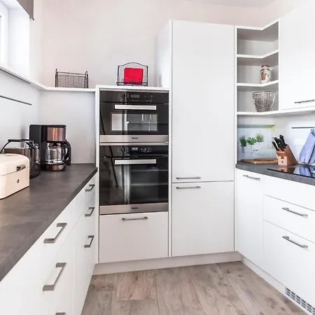 Botel Hausboot Moewe 1 - Lp1 *